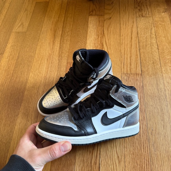 Jordan Other - Kids Jordan 1 Retro High Silver Toe